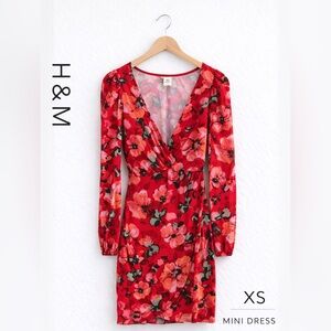 EUC H&M Floral Puff-Sleeve V-Neck Dress – Size XS